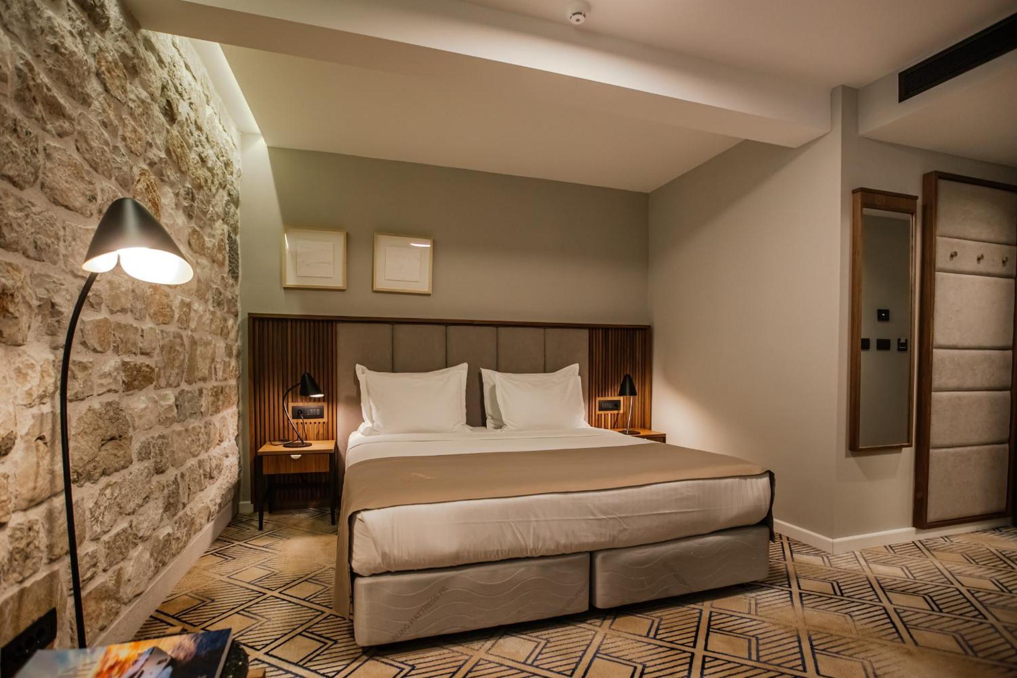 Armerun Heritage Hotel & Residences Šibenik Стая снимка