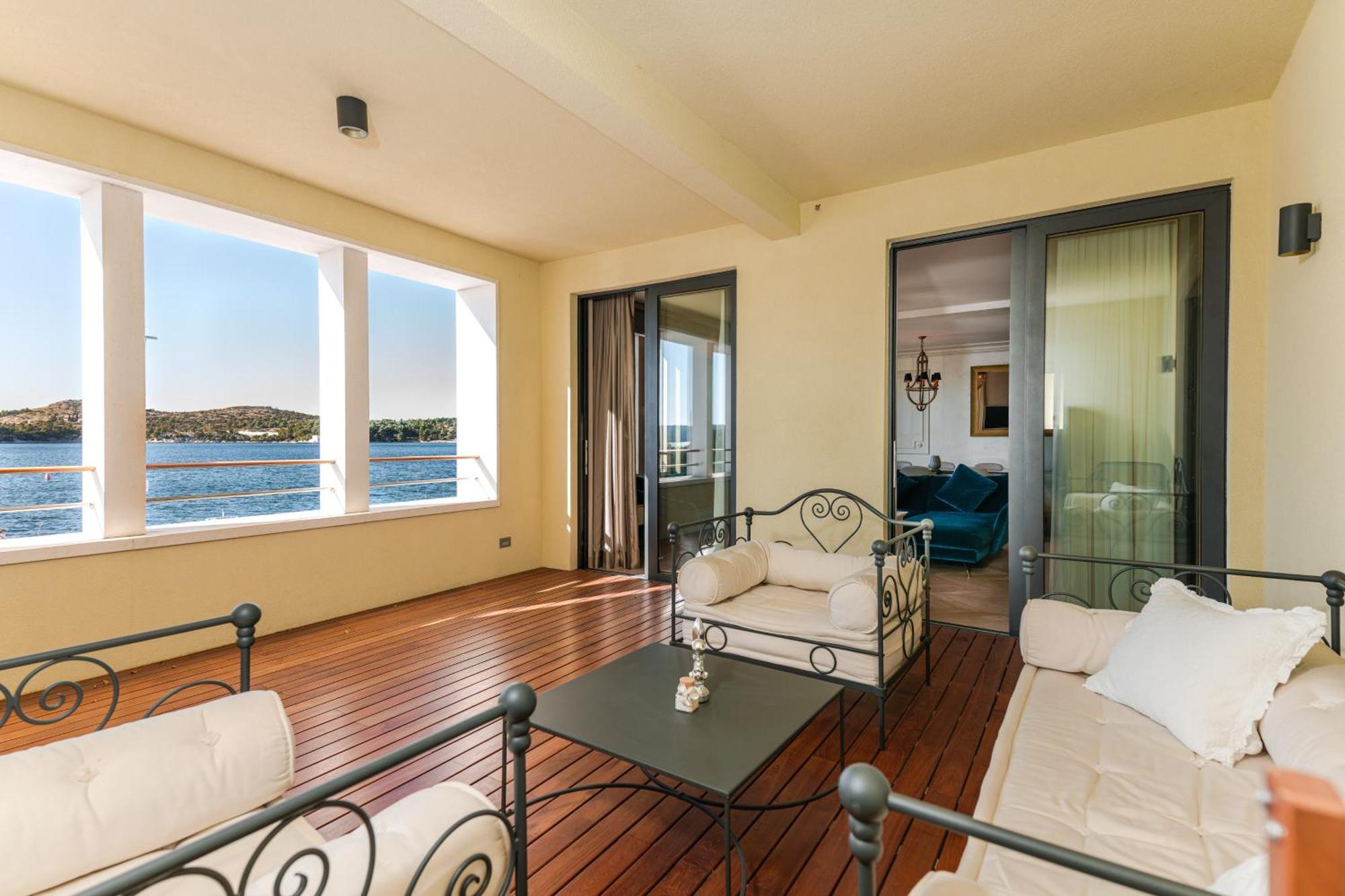 Armerun Heritage Hotel & Residences Šibenik Стая снимка